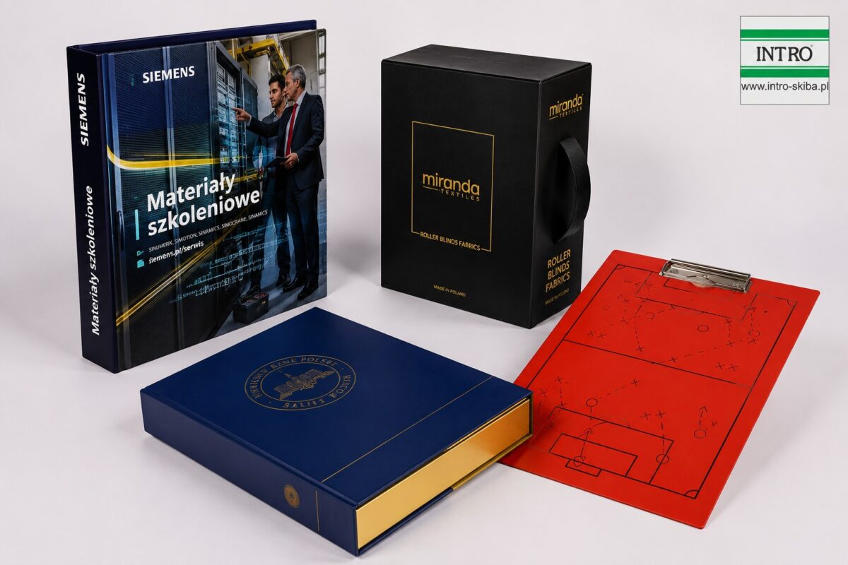 Segregatory reklamowe, teczki firmowe i clipboardy z nadrukiem – producent INTRO-SKIBA